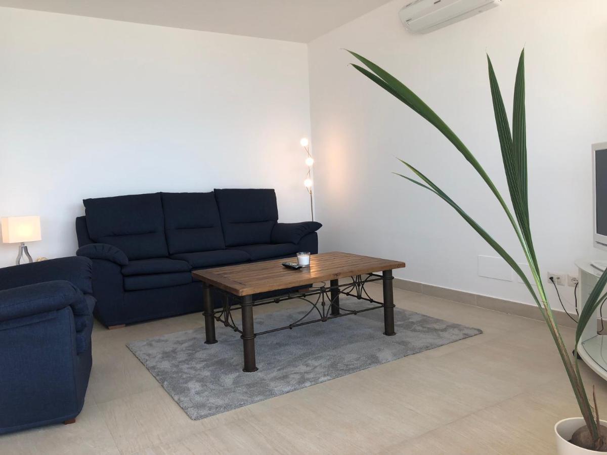 Attico Palazzo Di Vetro Apartment ลุยโน ภายนอก รูปภาพ